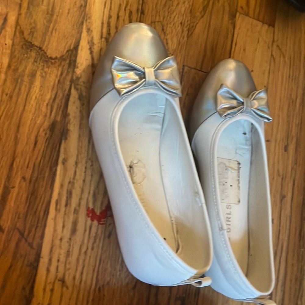 Dress shoes